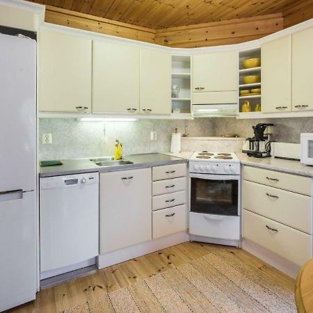 Holiday Home Lemmenlaakso By Interhome Экясломполо Экстерьер фото